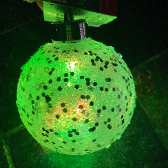 NWT 1 LEFT Large LED Color Light Changing Hanging Bulb - Picture 8 of 16